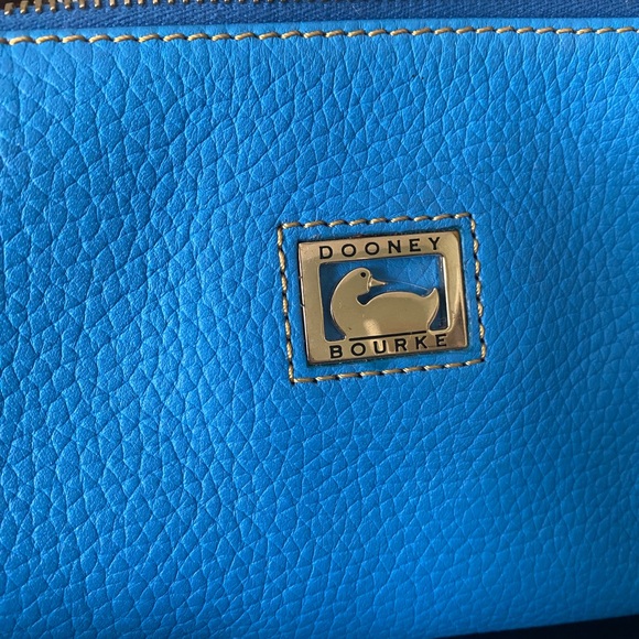 Dooney and Bourke blue leather bag wristlet small purse - Picture 2 of 6